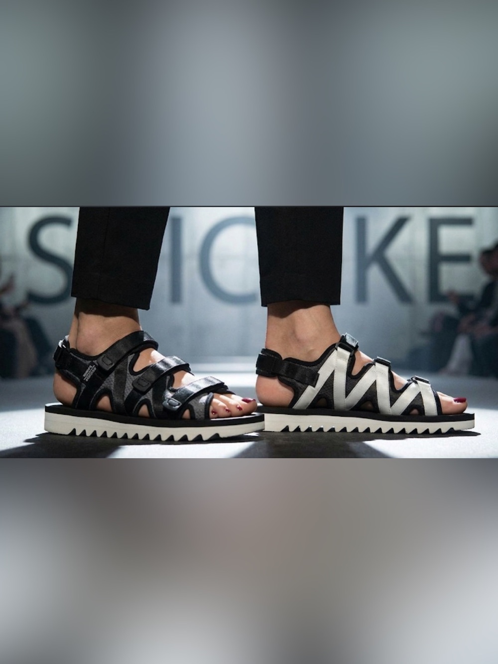 Authentic Suicoke signature designer zip sandals sz 9 woman